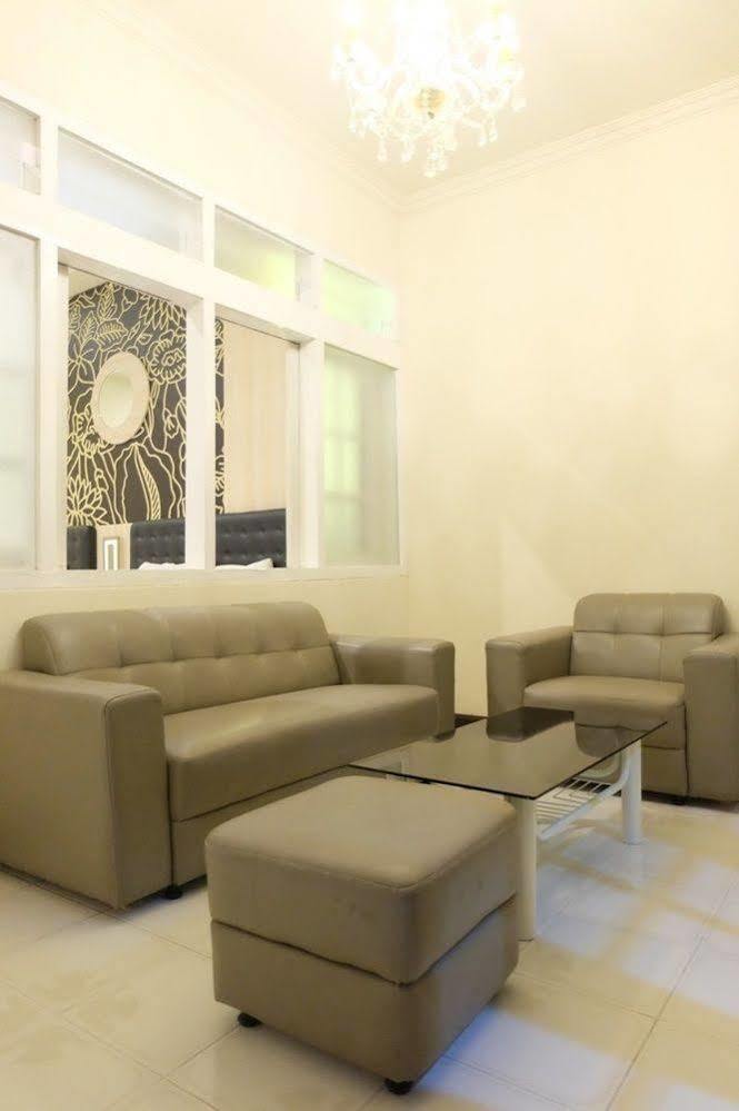 Hotel Indah Palace Tawangmangu Ngoại thất bức ảnh